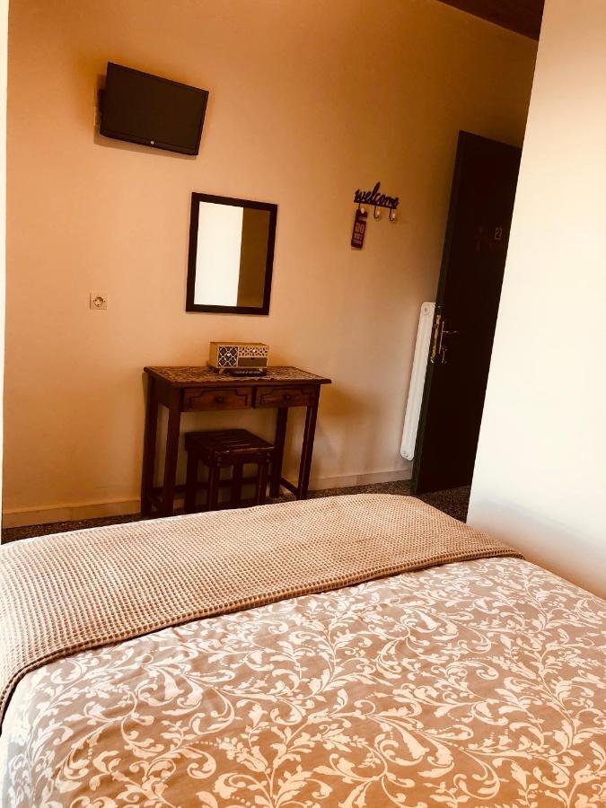 Hotel Helidona Mikrón Khoríon Esterno foto